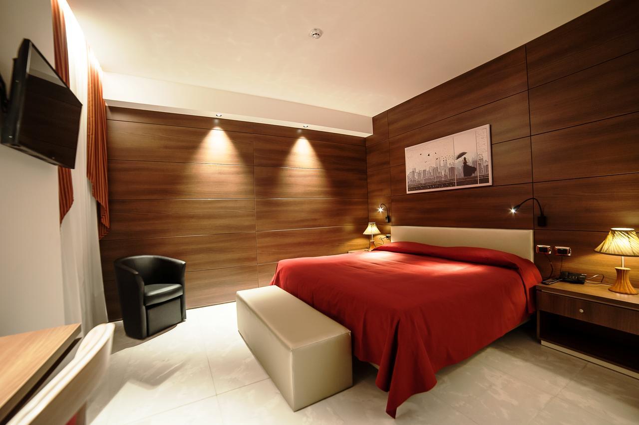 Family Center Hotel Атена-Лукана Экстерьер фото