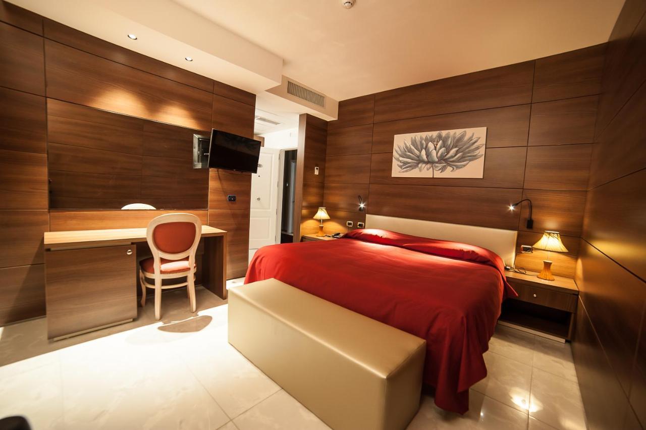 Family Center Hotel Атена-Лукана Экстерьер фото